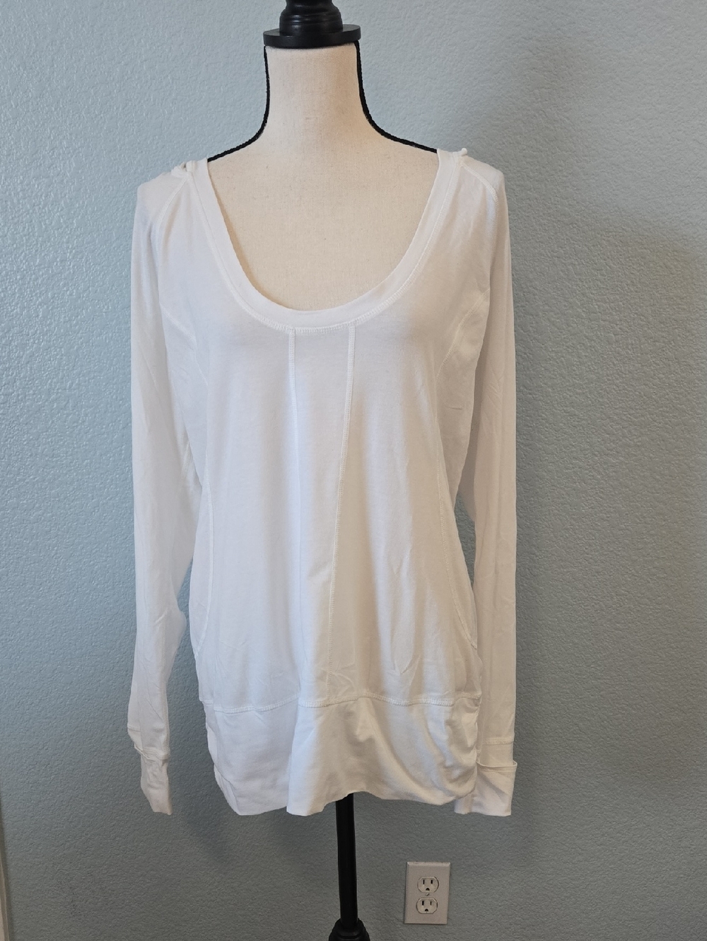 ZELLA White Scoop Neck Long Sleeve Hoodie Ruching Detail Sz XL